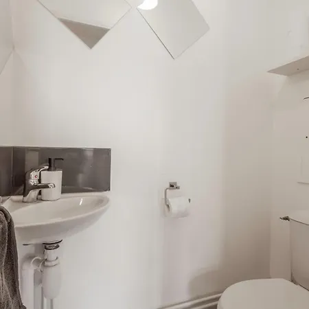 Chic Appart Avec Parking Au Centre-ville Апартаменты